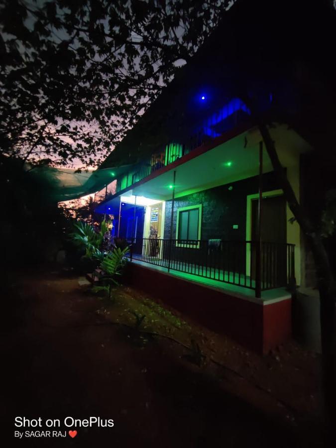 Gokarna Vibes Hotel Buitenkant foto