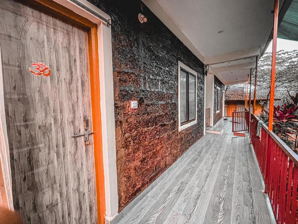 Gokarna Vibes Hotel Buitenkant foto