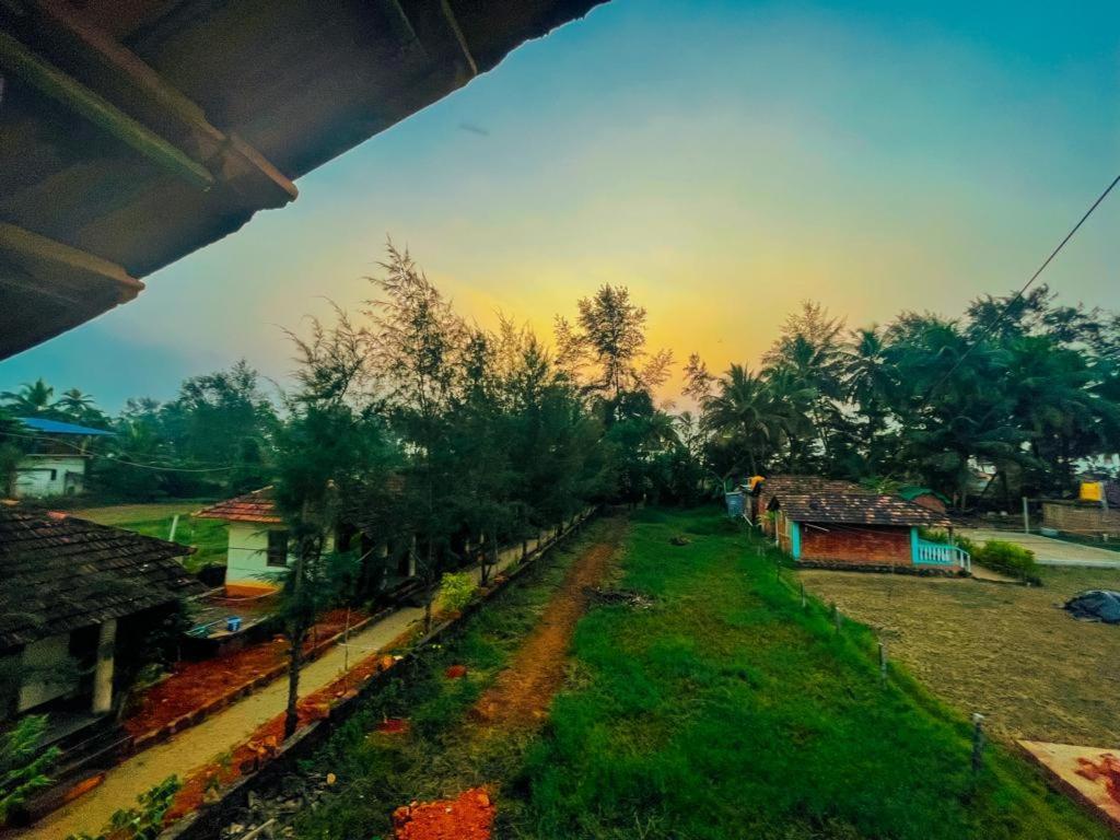 Gokarna Vibes Hotel Buitenkant foto